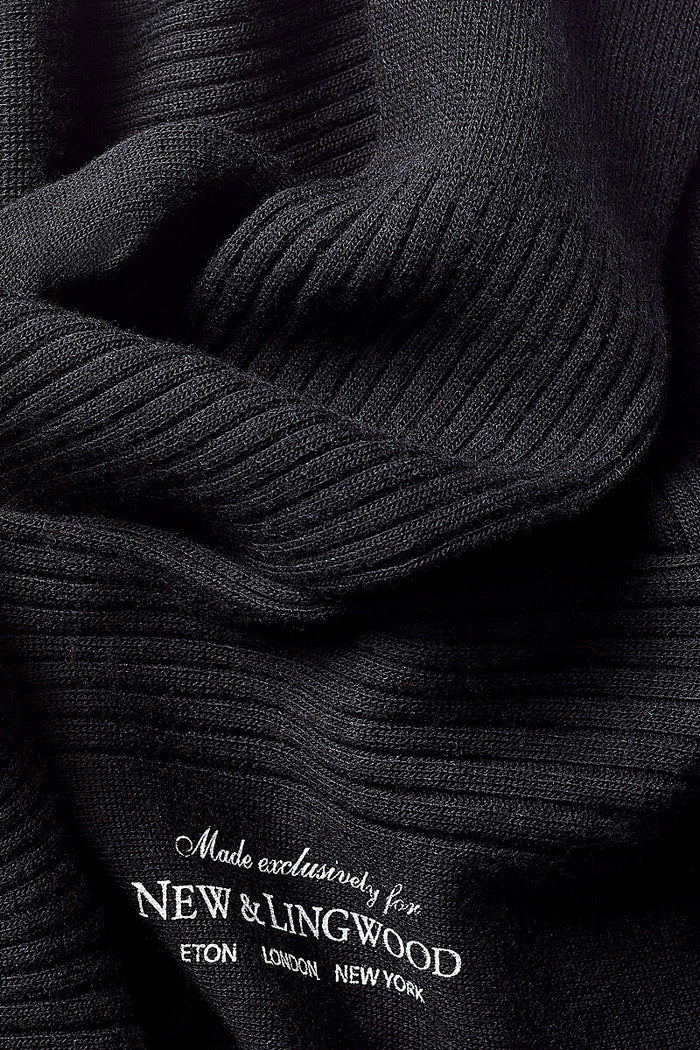 Black Mid Calf Midweight Wool Socks
