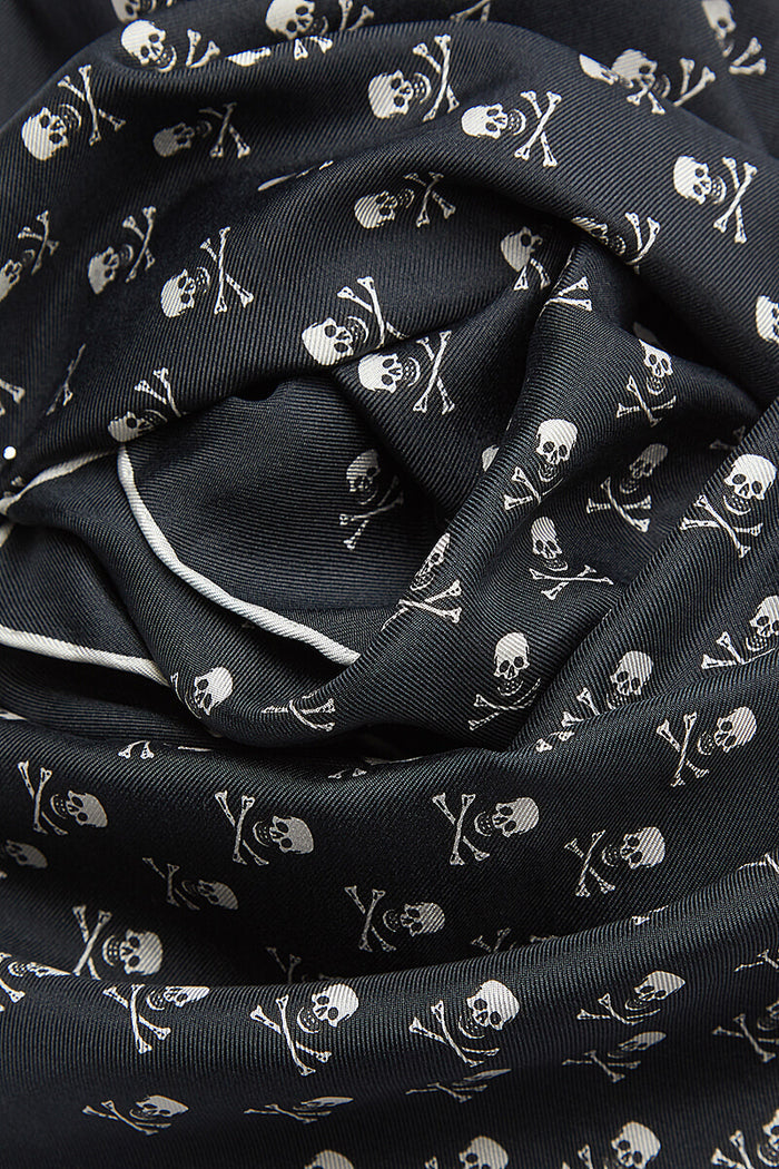 Black Skull & Crossbones Silk Pocket Square