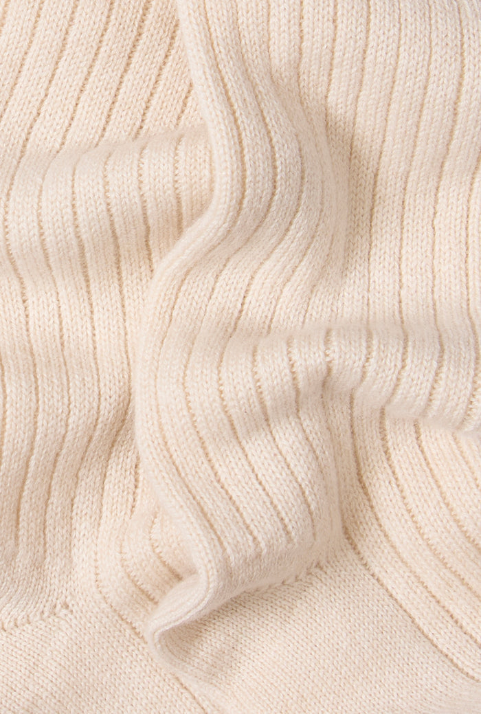 Cream Long Heavyweight Cashmere Lounge Socks