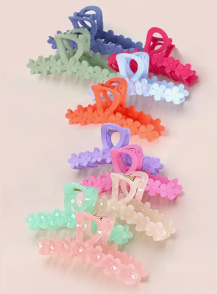 Daisy Half Moon Clip