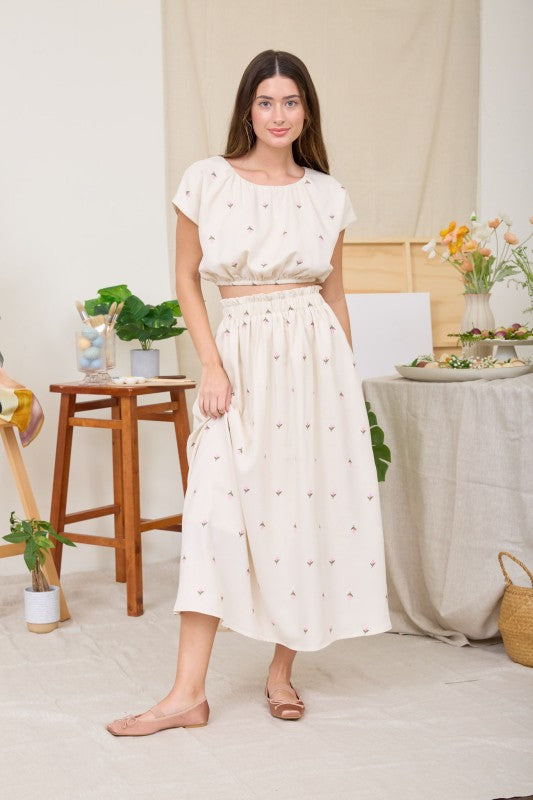 EMBROIDERED FLORAL CROPPED BALLOON TOP