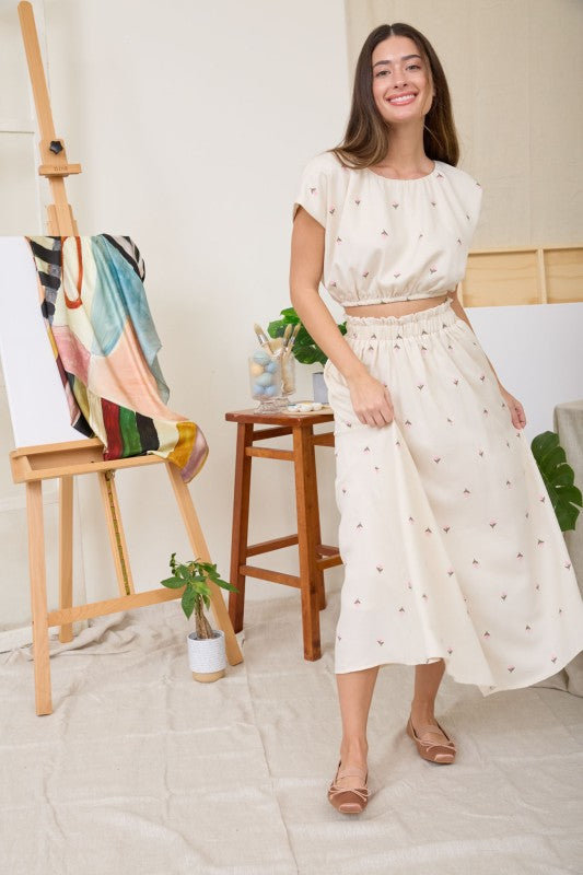 EMBROIDERED FLORAL CROPPED BALLOON TOP