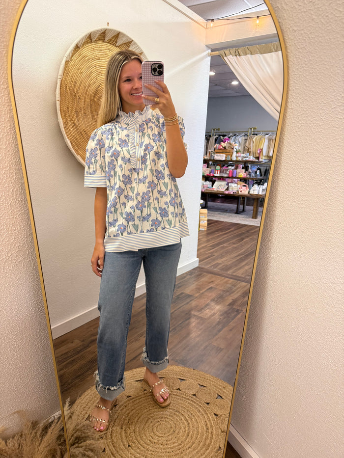 Floral & Ruffled Collar Top
