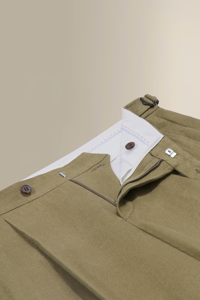 Green Single Pleat Linen Twill Trousers