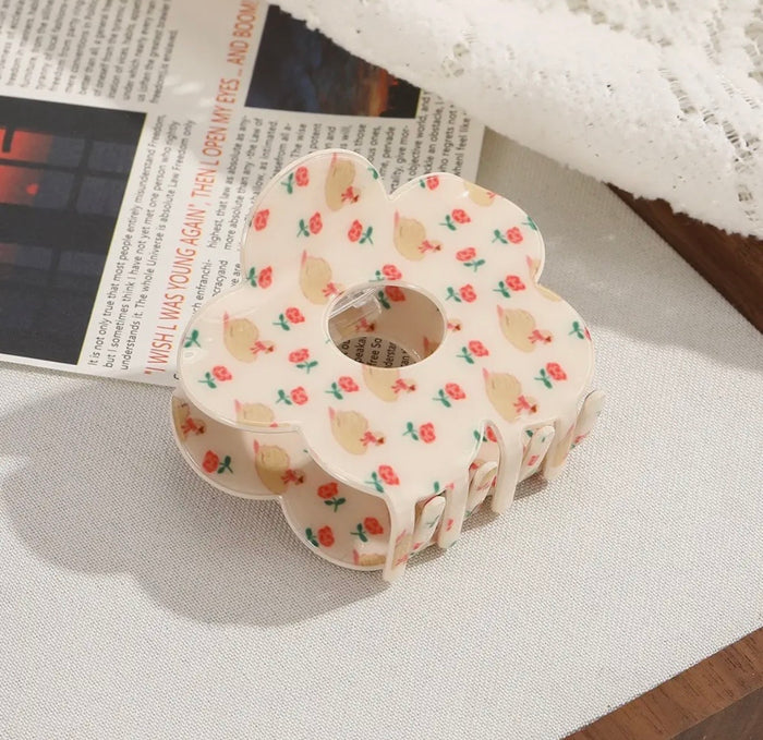 Jumbo Daisy Claw Clip