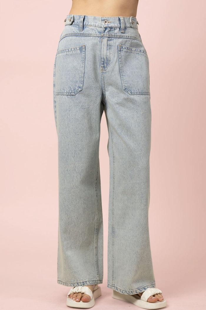 Oversized Pocket Wide Leg Jeans