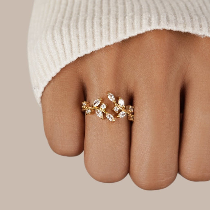 The Vine – Women's 18K Gold Crystal Ring | Huna Signatures